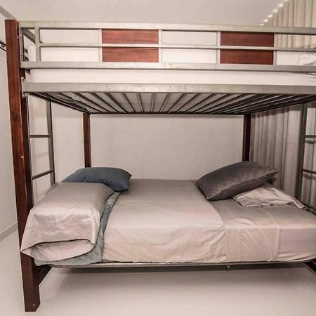 Modern 2Br With Kingbed In The Heart Of Isla Verde Strip Apartamento San Juan Exterior foto